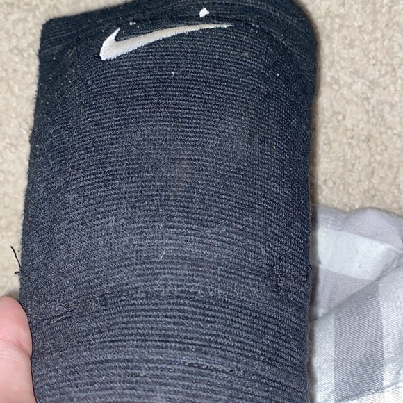 black volleyball knee pads - Picture 6 of 9
